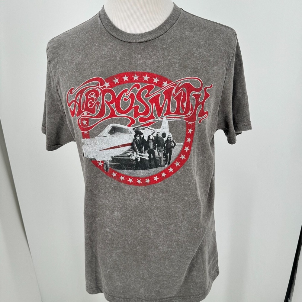 NEW Rag Doll Aerosmith 2024 T-Shirt MENS Graphic Band SIZE MEDIUM